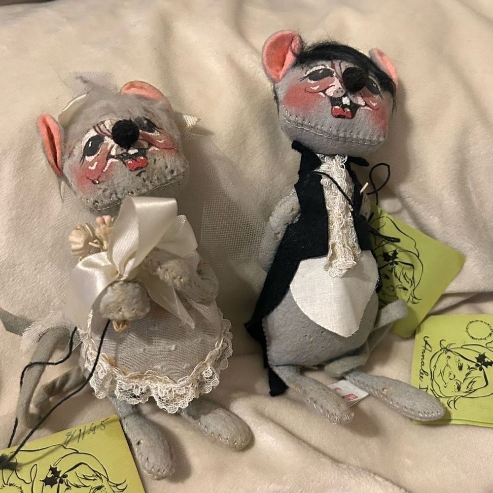 Annalee Dolls Mouse Bride Mouse Groom 1965 / NWT Vintage Condition - see details